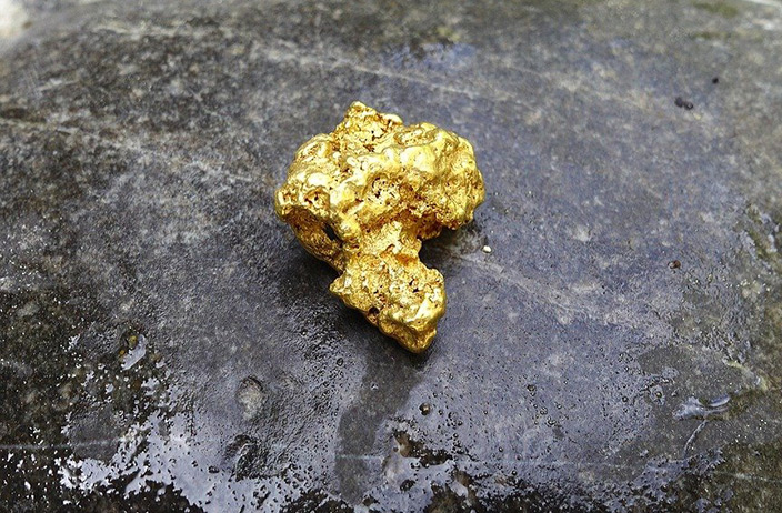 Une pépite d'or, moteur de l'économie du Burkina Faso